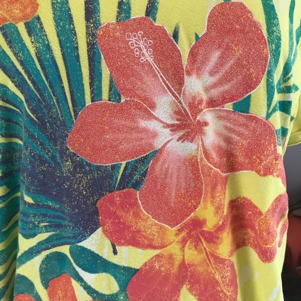 Floral T Shirt - Picture 2 of 3